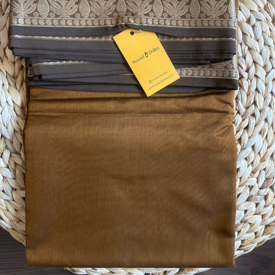 Maheshwari Pure Cotton Saree (Brown) and Blouse Piece