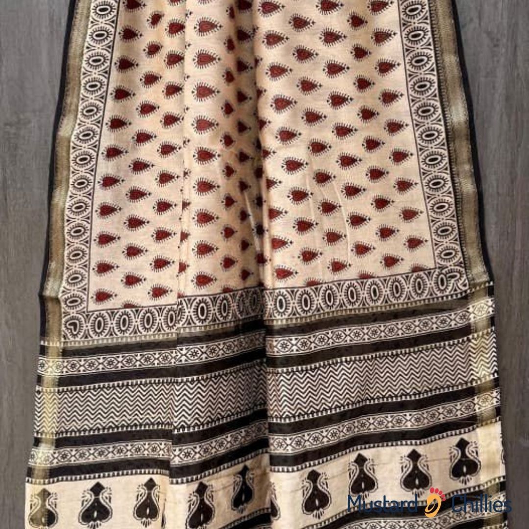 Ajrakh Chanderi Saree (Off White) and Blouse Piece